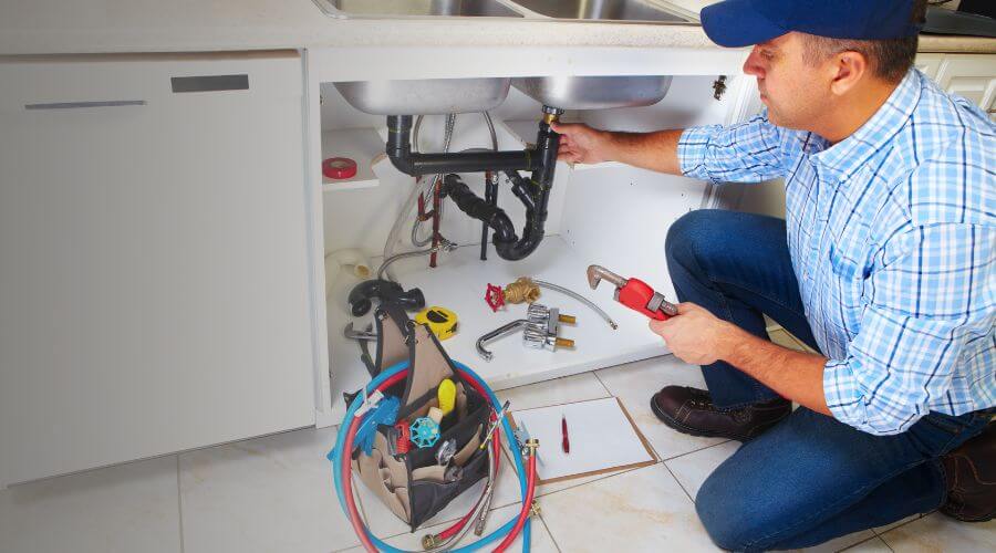 Professional expert plumbing services in Holton, IN
